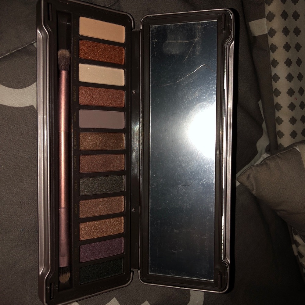 Urban Decay Naked 2 Eyeshadow Pallet